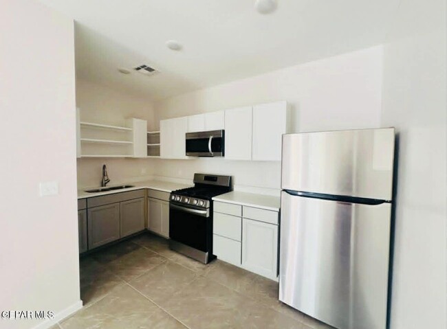 Photo - 3911 Tyler Ave