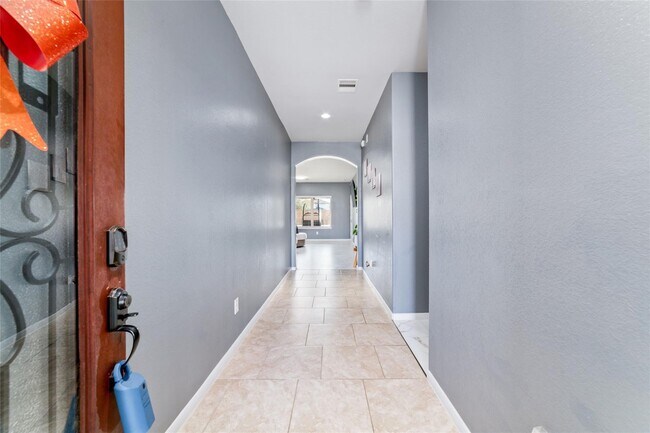 Photo - 3319 McDonough Way