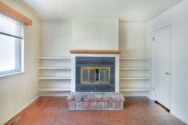 Photo - 1613 Sherman St