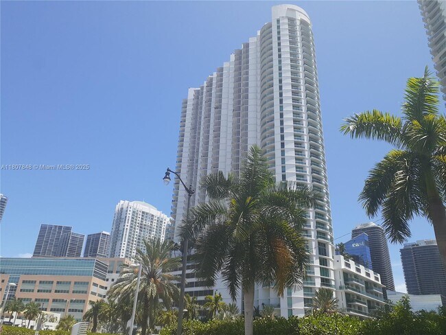 Building Photo - 350 S Miami Ave Unit 3708 Rental