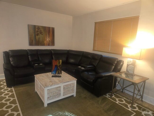 Photo - 1012 W Hernandez St