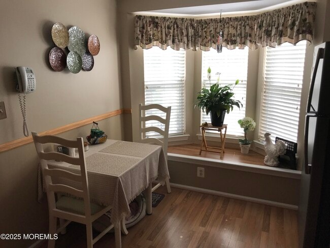 Photo - 101 Lexington Ct