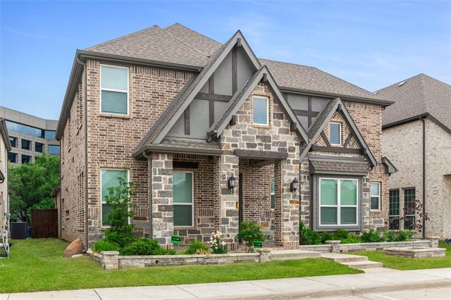 Building Photo - 12569 Royal Oaks Ln