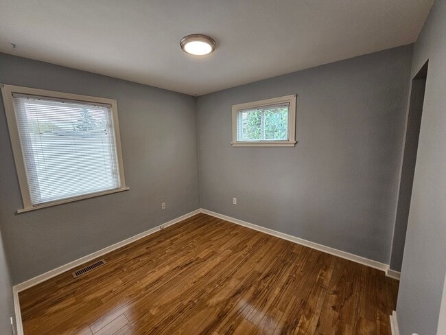 Building Photo - 4523 N 16th St