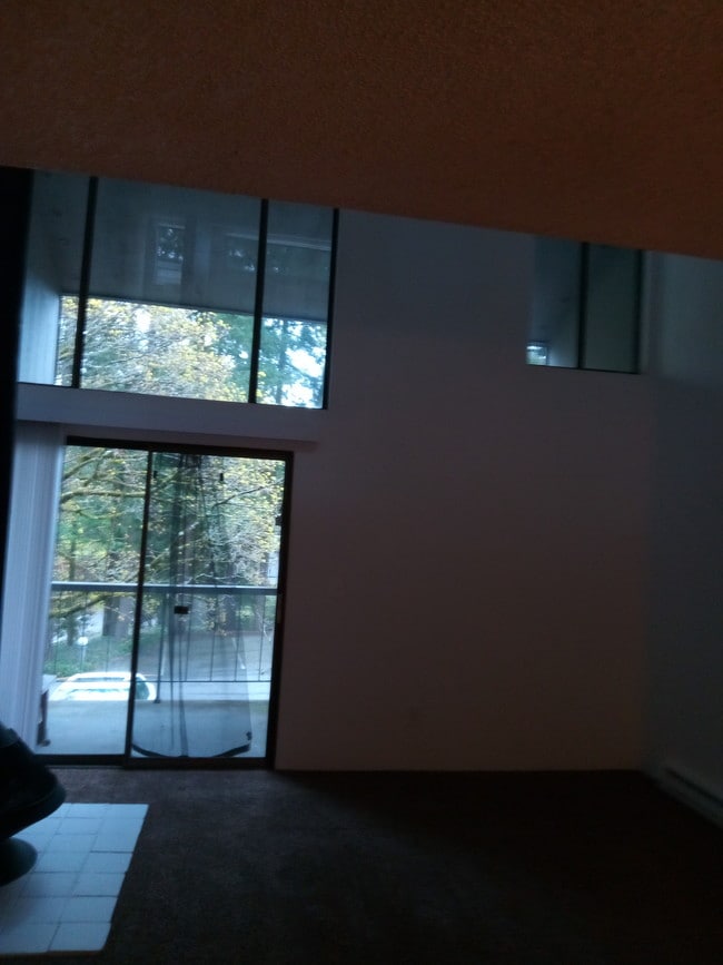 Building Photo - 6818 137th Ave NE Rental