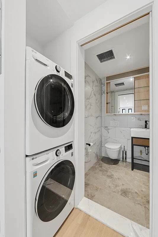 207 E 4th St Unit A1