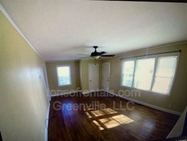 Photo - 42 N Garden Cir