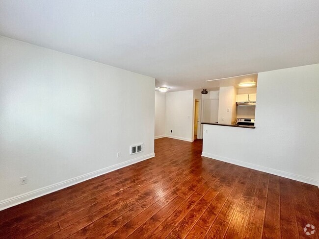Building Photo - Updated 1bd/1bth Normal Heights Apartment ... Unit 3