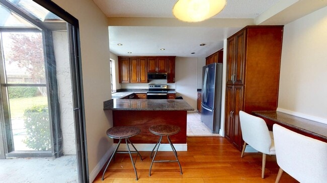 Photo - 583 Seahorse Ln