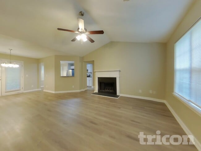 Photo - 215 Winterville Dr