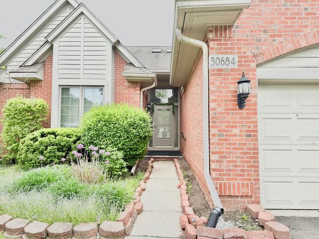 Photo - 30684 Tanglewood Trl Condo Unit 16R