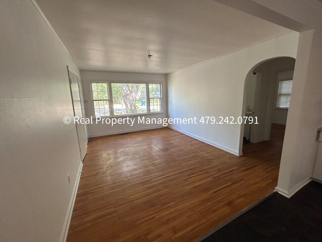 Photo - 315 N 41st St