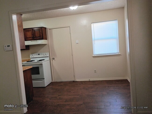 Photo - 515 Peppertree Ln