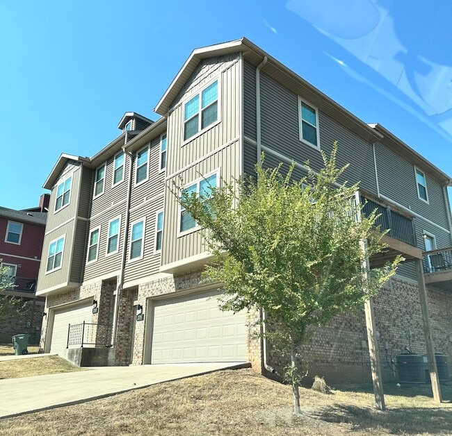 Photo - 2788 W Cottonwillow Way Townhome