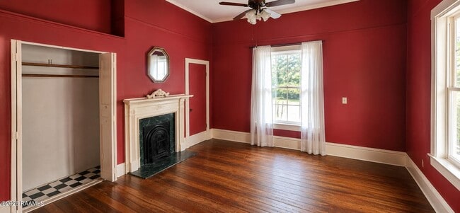 Photo - 208 Morris St