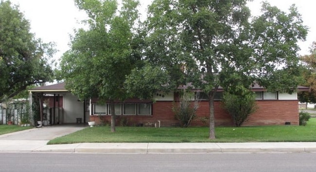 Photo - 1940 Bunting Ave