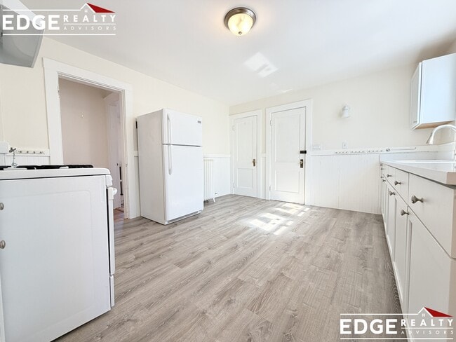 Photo - 62 S Hobart St Unit 2