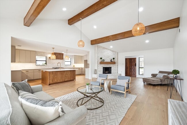 Photo - 7715 Twin Hills Dr