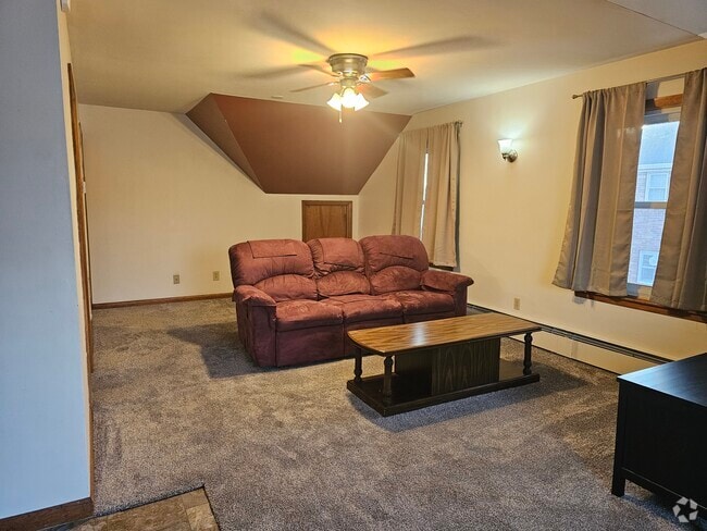 Building Photo - 805 Grant St Unit 2 Rental