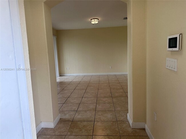 Photo - 10132 NW 7th St Unidad 208