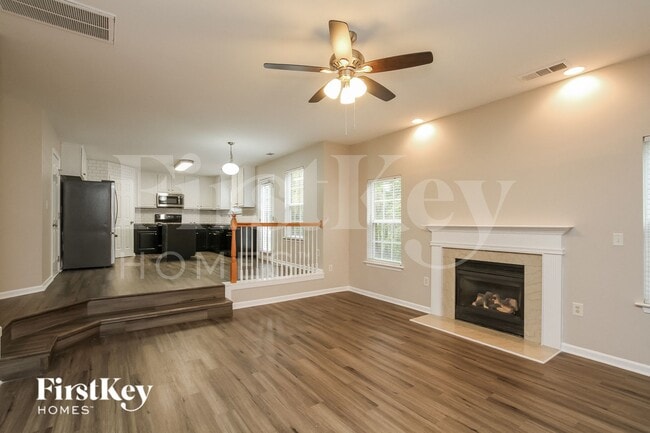 Photo - 4215 Greenfield Cir NW