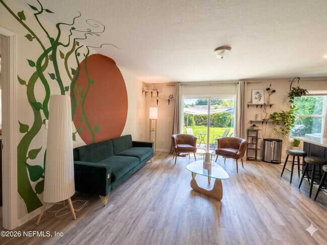 Photo - 6432 Bates Drive