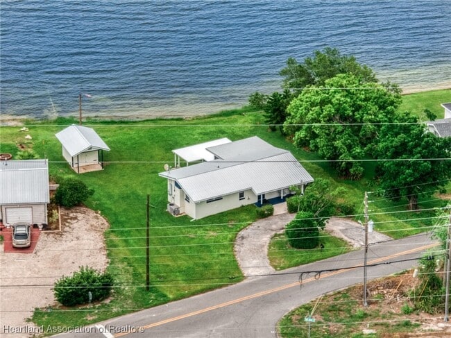 Photo - 403 Lake Lotela Dr House