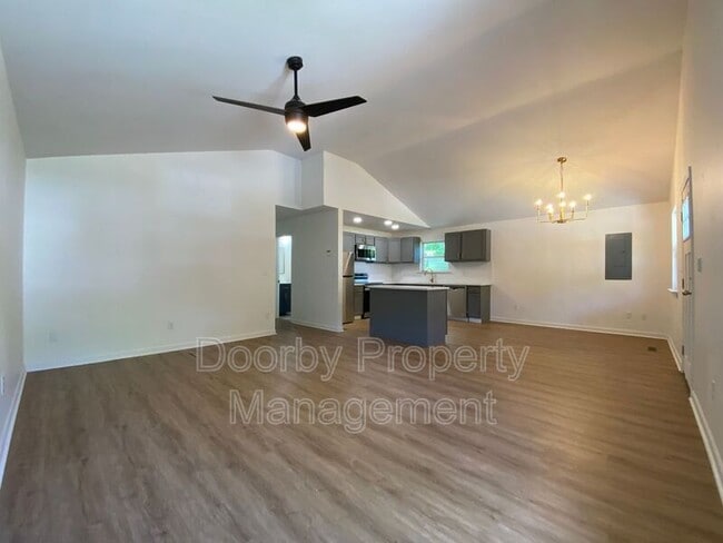 Photo - 2310 Cushman St