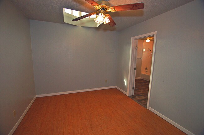 Photo - 2601 25th St Unidad A