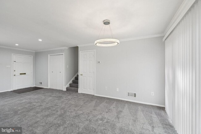 Photo - 6105 Hibbling Ave