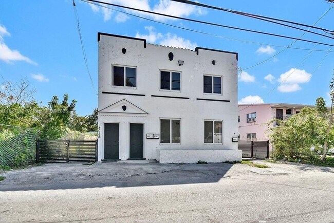 Photo - 3025 NW 8th Ave Apartment Unit 1