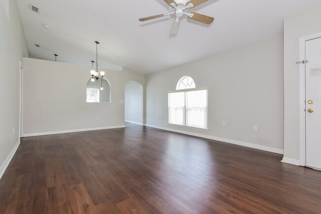 Photo - 5919 Lake Front Dr