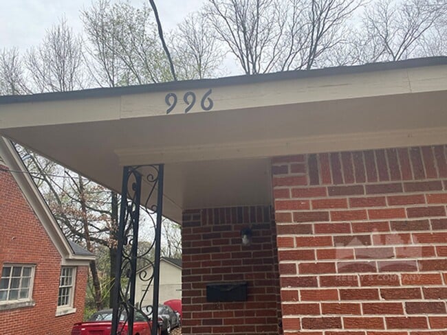 Photo - 996 S Highland St