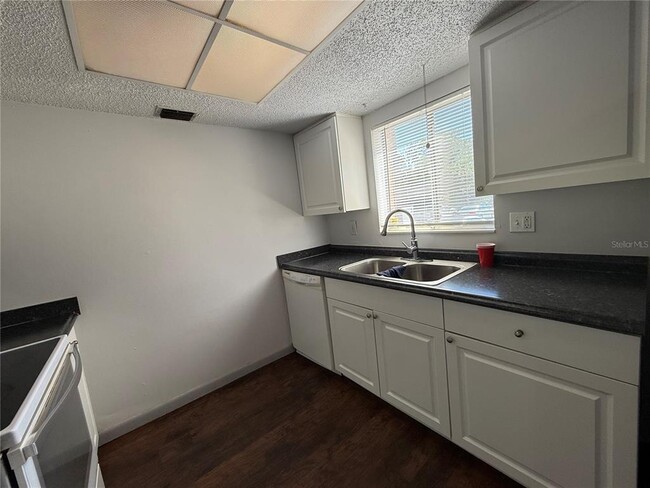 Photo - 621 99th Ave N Unidad 102