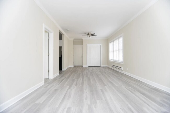 Photo - 655 W Roscoe St Unidad 2