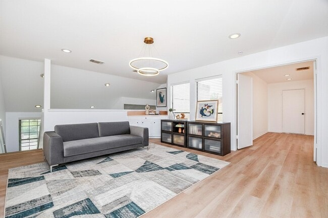 Photo - 11907 Pepperdine Ln
