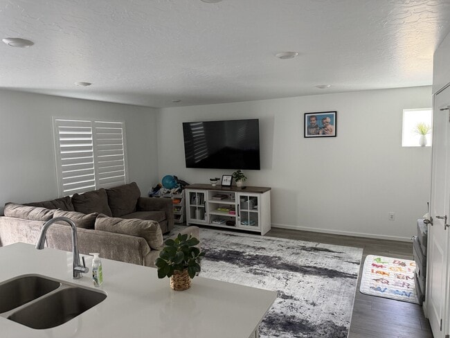 Photo - 3826 S Landmark Ln