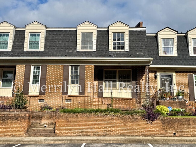 Building Photo - 122 Jefferson Pl