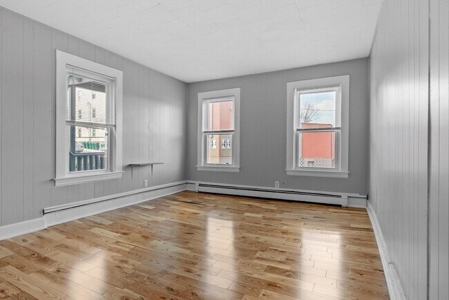 Photo - 228 Daniels St