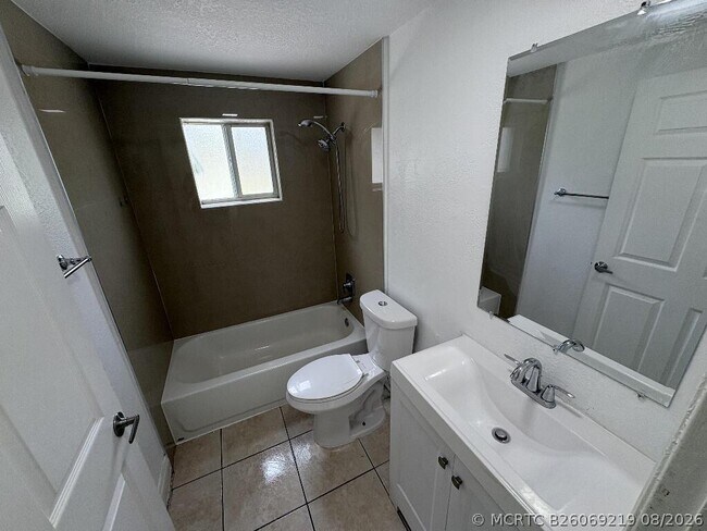 Photo - 4271 NW 5th St Unit 128