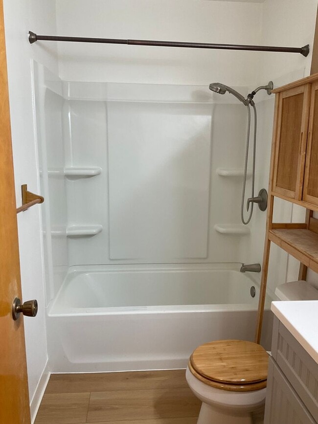 Photo - 327 Bassett St Unit A