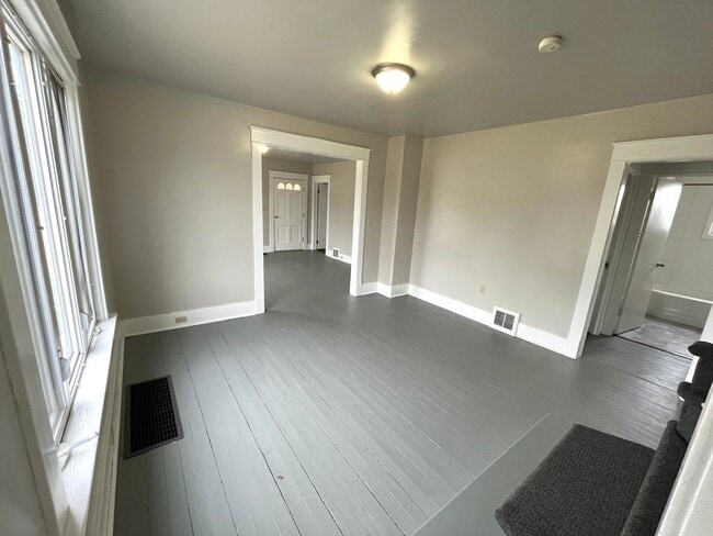 Photo - FIVE BEDROOM HOUSE !!. Just a four-minute ...