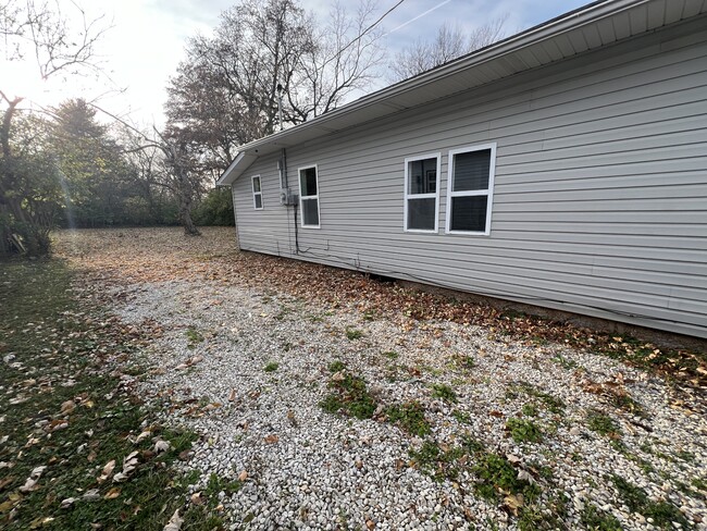 Photo - 31 Crockett St