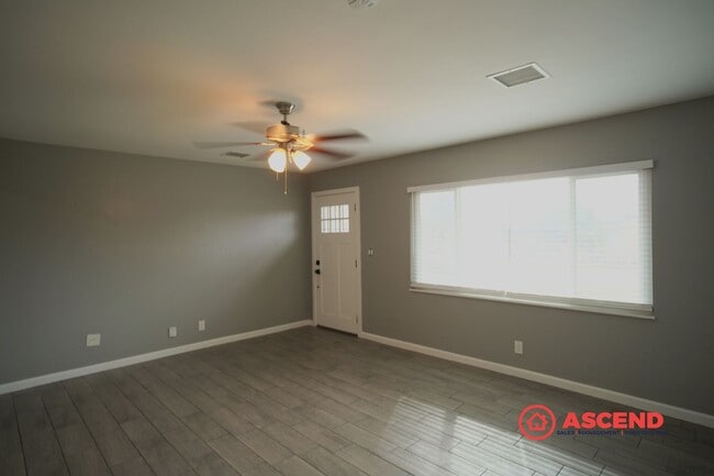 Photo - 3-Bedroom Home In East Bakersfield!