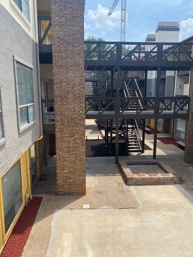 Photo - K242 - Croix #219 Unit 219