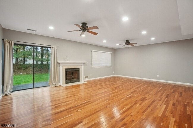 Photo - 31 Castle Ridge Dr