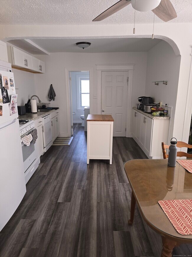 Photo - 132 Birch St