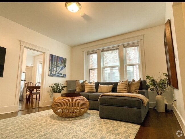 Building Photo - 1870 Commonwealth Ave Rental
