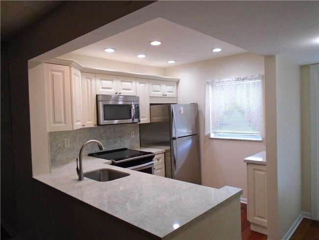 Photo - 608 SW Natura Blvd Unit 309