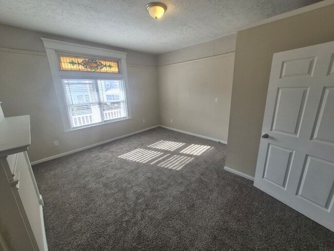 Photo - 132 Evergreen Ave Unit 1